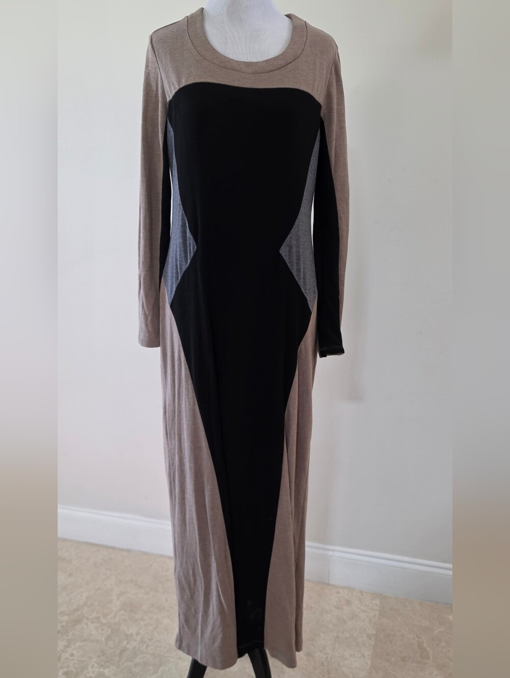 Long Sleeve Colorblock Maxi Dress in Black and Taupe